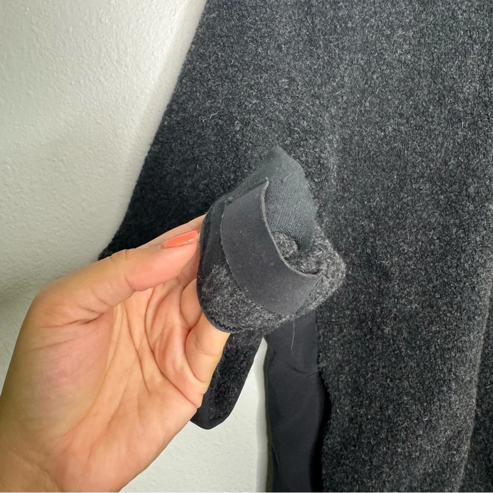 Lululemon‎ Black Tundra Trek 1/2 Zip Pullover Sweater